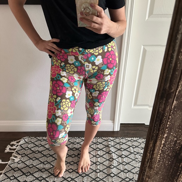 Brazilian Cropped Leggings Size Small floral colorful - Picture 5 of 8